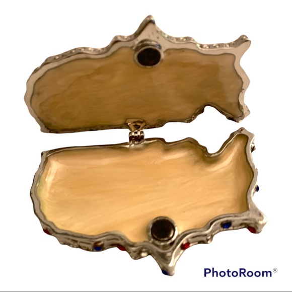 Work Of Art USA Trinket Red White Blue Pill Box - Picture 4 of 10